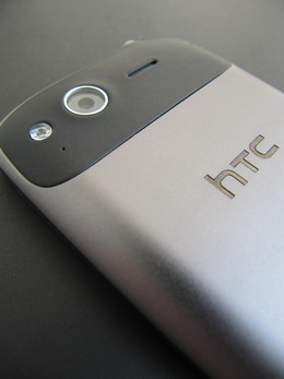 Смартфон HTC Desire S.