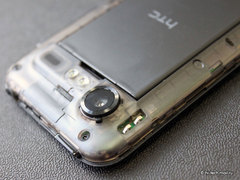 Предварительный обзор смартфона HTC Incredible S