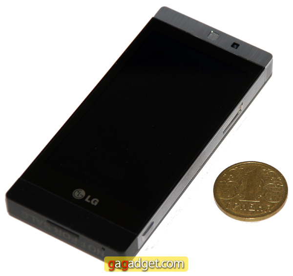 LG_GD880Mini_01.jpg