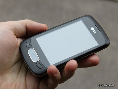 Полный обзор LG Optimus One (P500): самый недорогой Android 2.2 смартфон