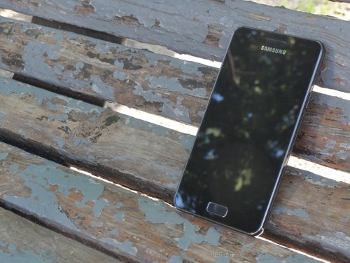 Обзор Samsung Galaxy R (i9301)