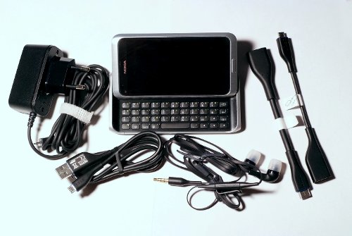 Nokia E7 - бизнес-смартфон с QWERTY-клавиатурой