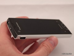 Первый взгляд на Xperia ray, active, txt в России: новейшее оружие Sony Ericsson