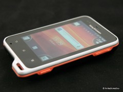 Первый взгляд на Xperia ray, active, txt в России: новейшее оружие Sony Ericsson