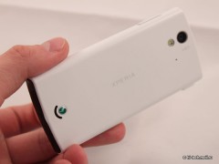 Первый взгляд на Xperia ray, active, txt в России: новейшее оружие Sony Ericsson