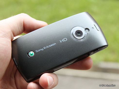 Обзор Sony Ericsson Vivaz Pro. QWERTY и HD-видео недорого