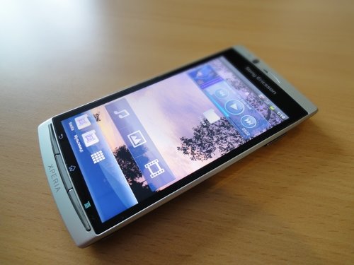 Обзор Xperia arc