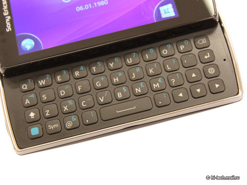 Обзор Sony Ericsson Xperia Mini и Mini pro: очень маленькие смартфоны