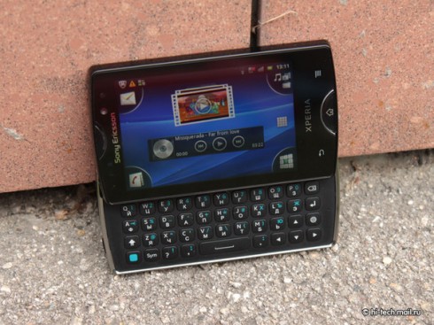 Обзор Sony Ericsson Xperia Mini pro: самый маленький смартфон