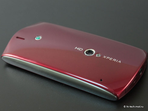 Обзор Sony Ericsson Xperia Neo. Очень стильный Android