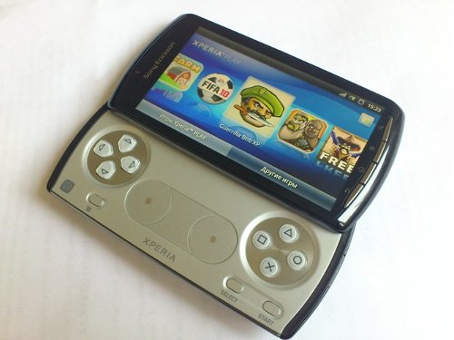 Playstation-смартфон - Sony Ericsson Xperia PLAY