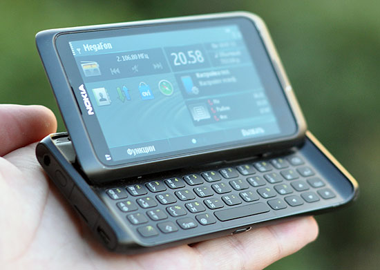 Nokia E7-00