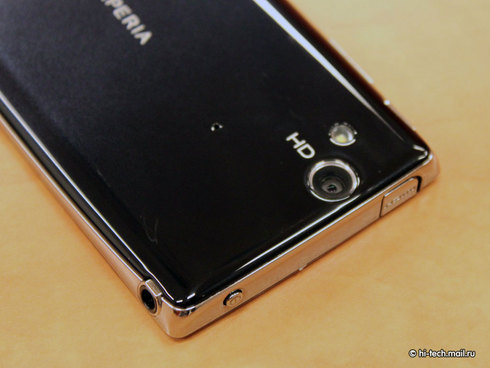 Предварительный обзор Sony Ericsson Xperia arc. Самый стильный Android