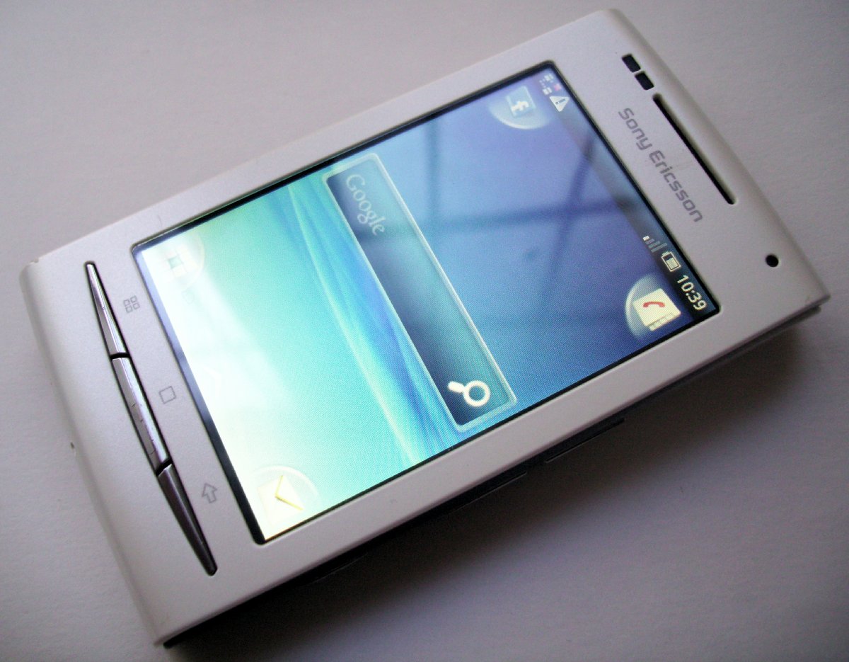 Обзор Android-смартфона Sony Ericsson XPERIA X8 - бюджетный 