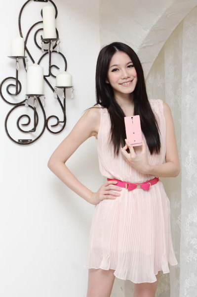 Sony Xperia SL pink