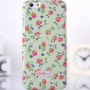 Фото товара Cath Kidston для Apple iPhone 6 Plus/6S Plus (светло-салатовый с розово-синими цветами)