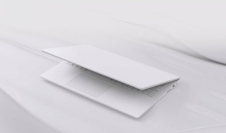 Фото товара Ноутбук Xiaomi Mi Notebook 15.6 Lite (Intel Core i3 8130U 2200 MHz/15.6