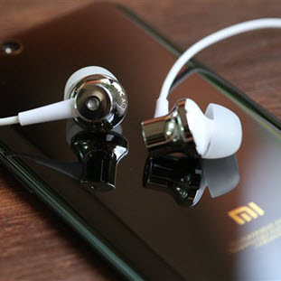 Фото товара Xiaomi Mi ANC Type-C In-Ear Earphones (белый)