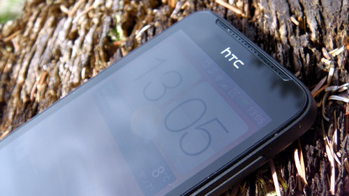 Смартфон HTC One V.