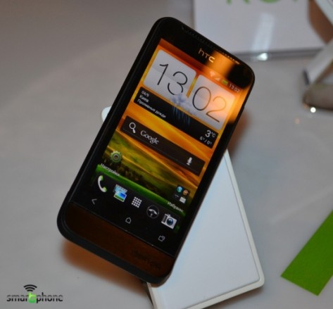 HTC One V