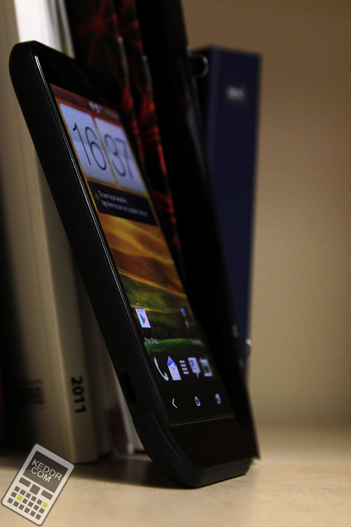 HTC One V