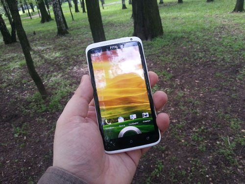 Обзор HTC One X