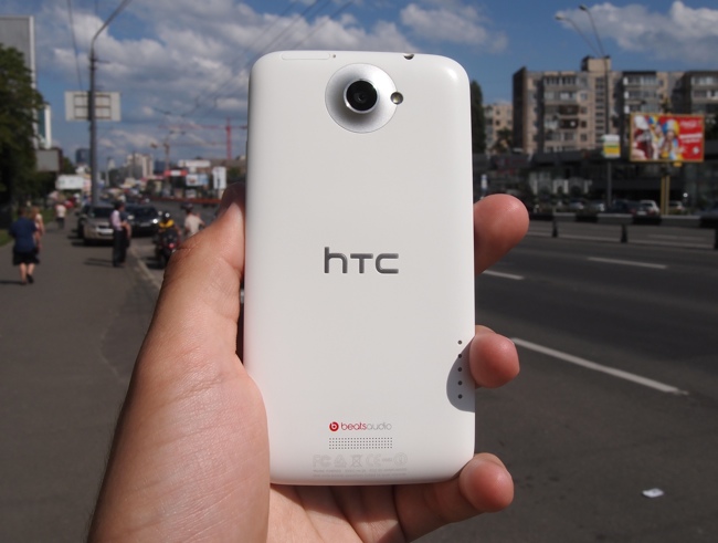 HTC One X