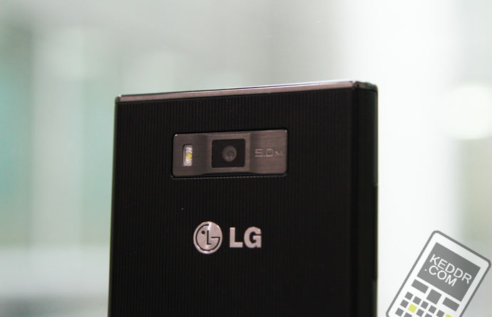 LG P705 Optimus L7