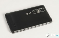 LG Optimus 3D Max (P725)