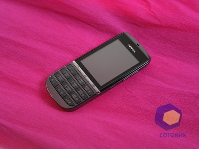 Nokia Asha 300