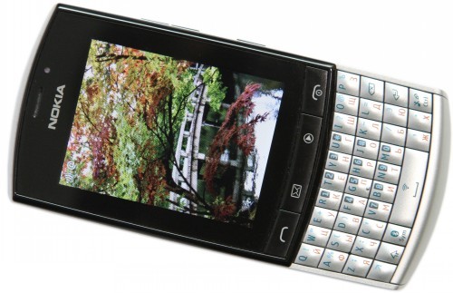 Nokia Asha 303