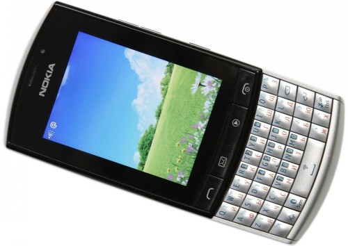 Nokia Asha 303