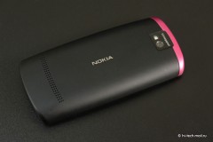 Обзор Nokia 600: самый дешевый Symbian Belle смартфон