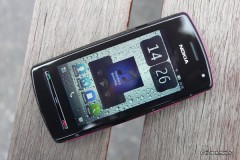 Обзор Nokia 600: самый дешевый Symbian Belle смартфон