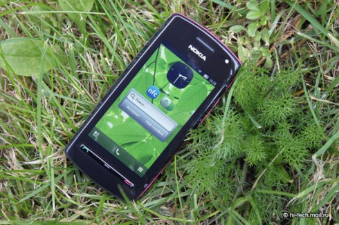 Обзор Nokia 600: самый дешевый Symbian Belle смартфон