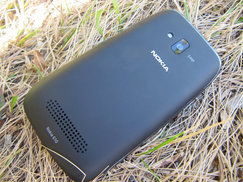 Смартфон Nokia Lumia 610.