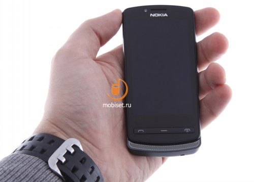 Nokia 700