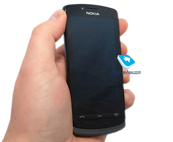 Nokia 700