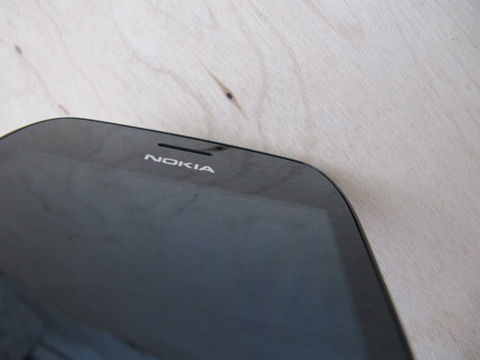 Nokia Lumia 710.