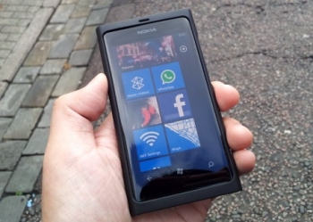 Nokia Lumia 800