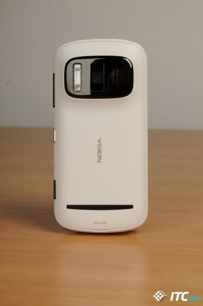 Nokia 808 PureView