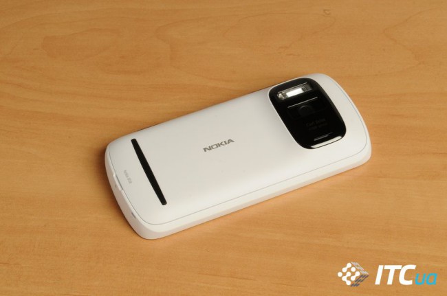 Nokia 808 PureView