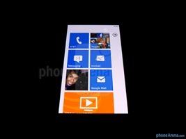 Nokia-Lumia-900-Review-19-screen