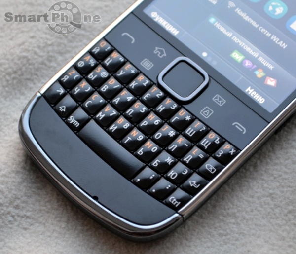 Nokia E6-00