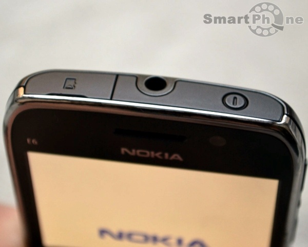 Nokia E6-00