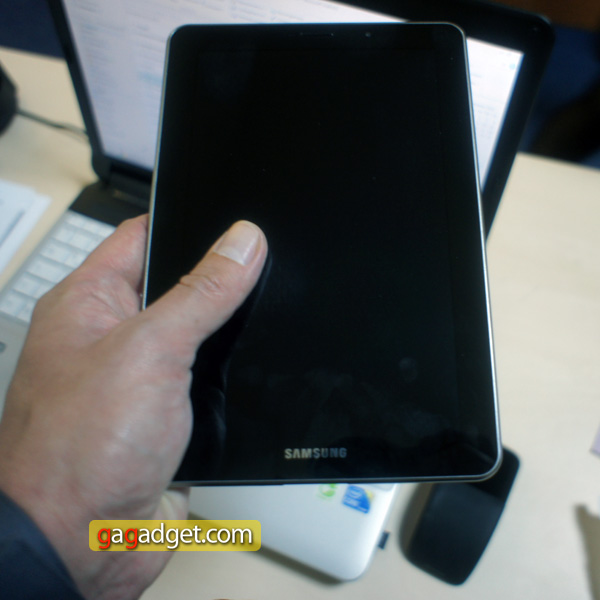 Samsung-Galaxy-Tab-7.7_10.jpg