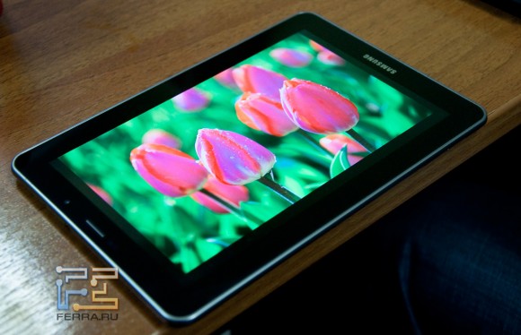 Яркий и контрастный экран Samsung Galaxy Tab 7.7