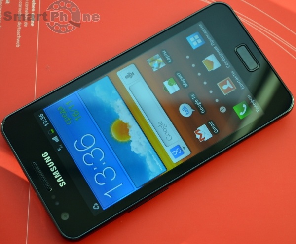 Samsung Galaxy R (i9103)