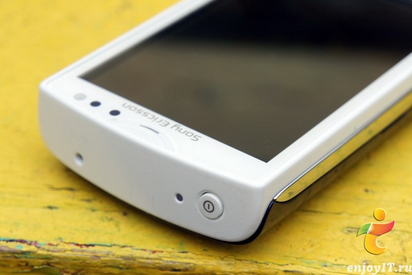 Sony Ericsson Xperia mini ST15i