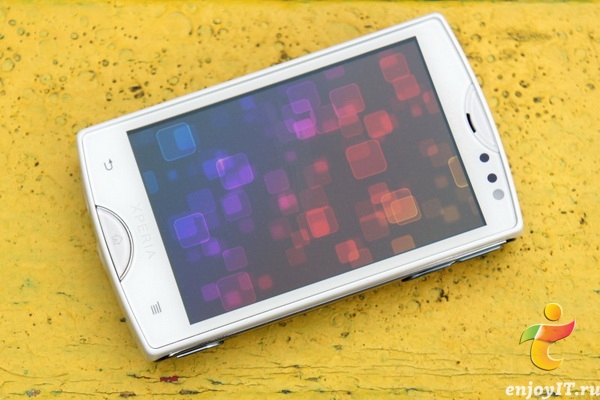 Sony Ericsson Xperia mini ST15i